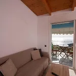 Elena Apartmán *
